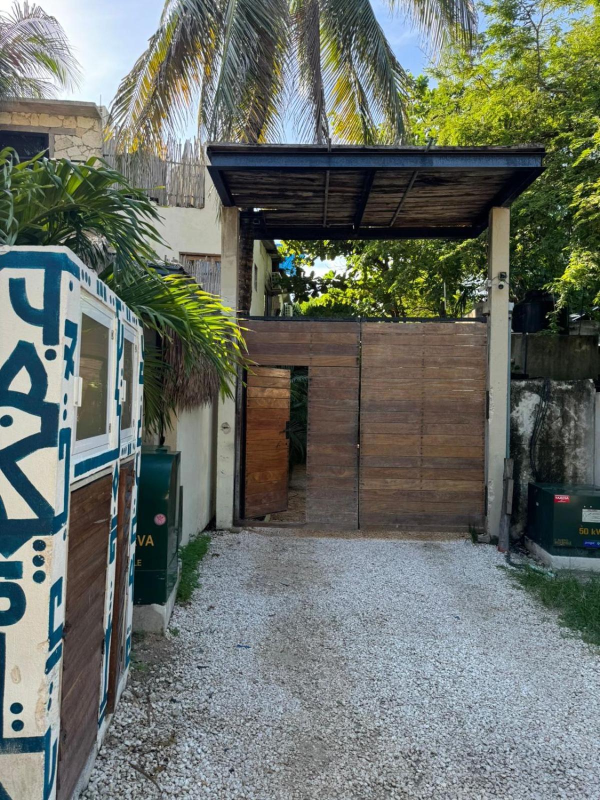 فندق Sunset House تولوم المظهر الخارجي الصورة
